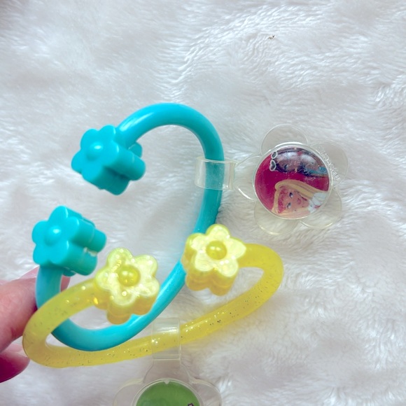 8/$20 Barbie My Scene Bracelets - Picture 4 of 4